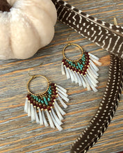 Load image into Gallery viewer, Gold &amp; Shell  Earrings

